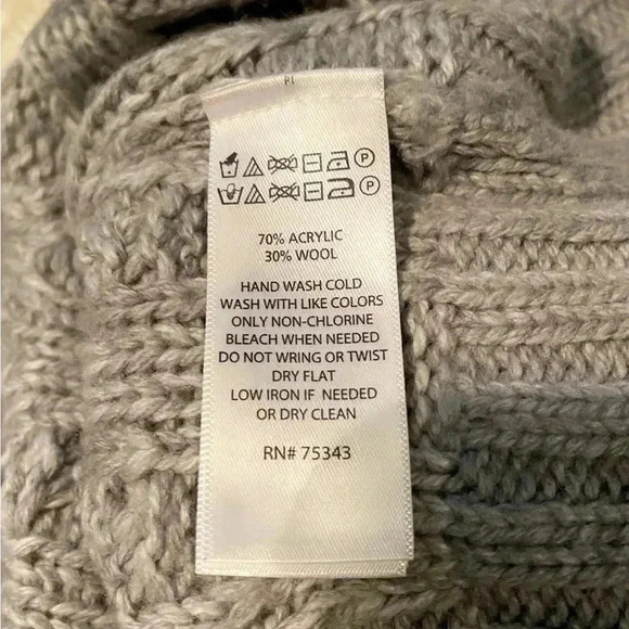 Max studio grey  and cream knitted long sleeve with ties sweater S - Picture 4 of 5
